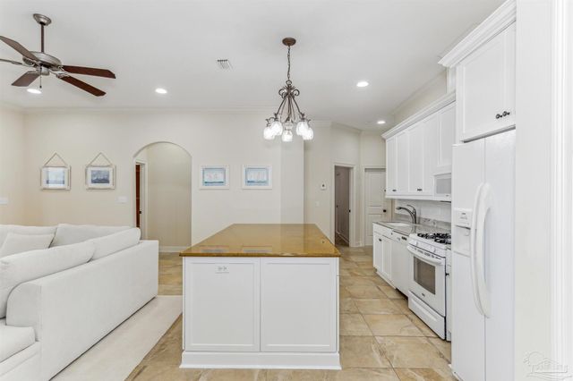 1606 Waters Edge, Pensacola, FL 32507