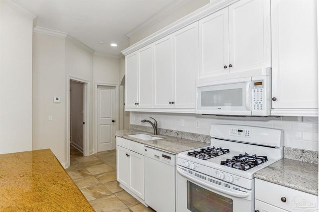 1606 Waters Edge, Pensacola, FL 32507