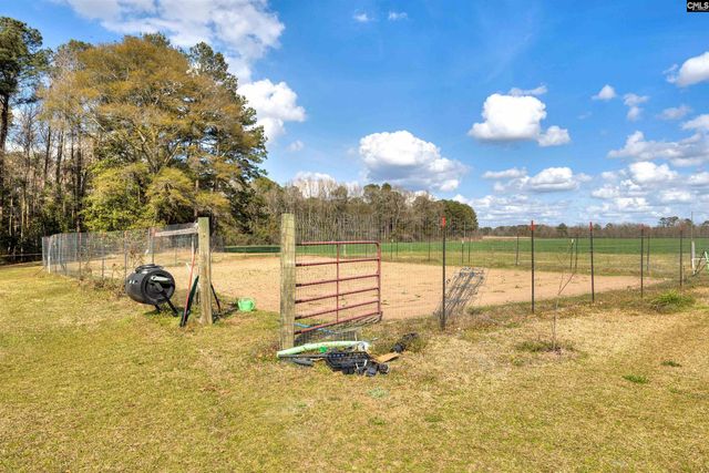 1404 Dog Island Rd, Bishopville, SC 29010