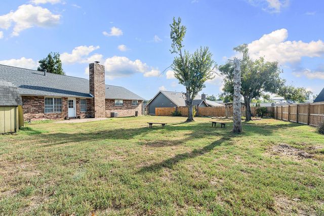 814 Orleans Drive, Rogers, AR 72758
