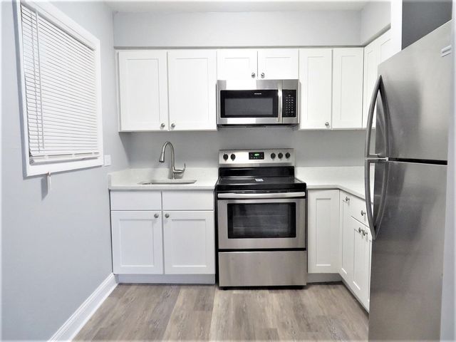 1100 N Wheeling Road 2A, Mount Prospect, IL 60056