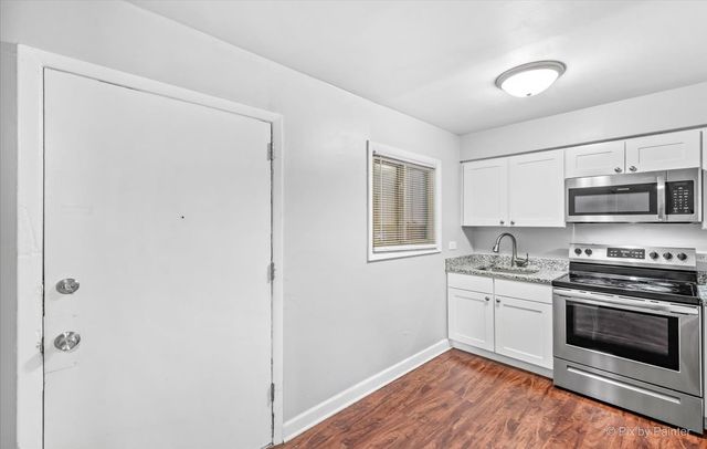 1100 N Wheeling Road 2A, Mount Prospect, IL 60056
