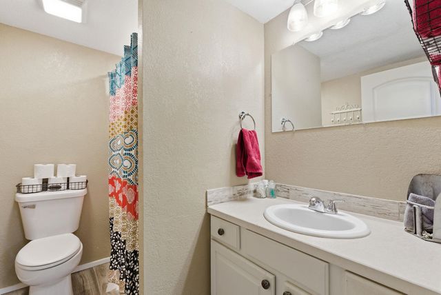 1630 N Illinois St, Wichita, KS 67203