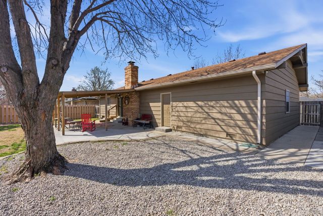 1630 N Illinois St, Wichita, KS 67203