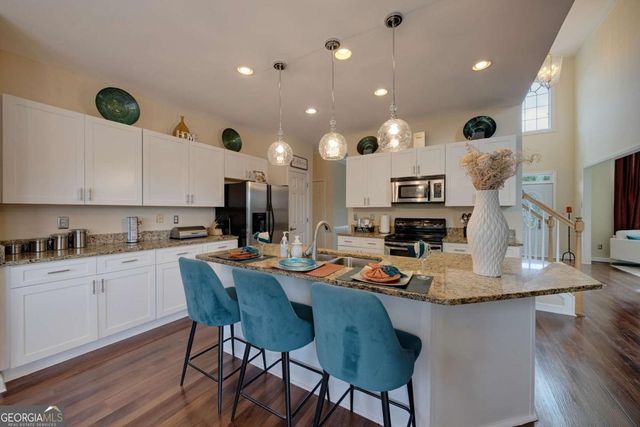 3204 Clubside View Court, Snellville, GA 30039
