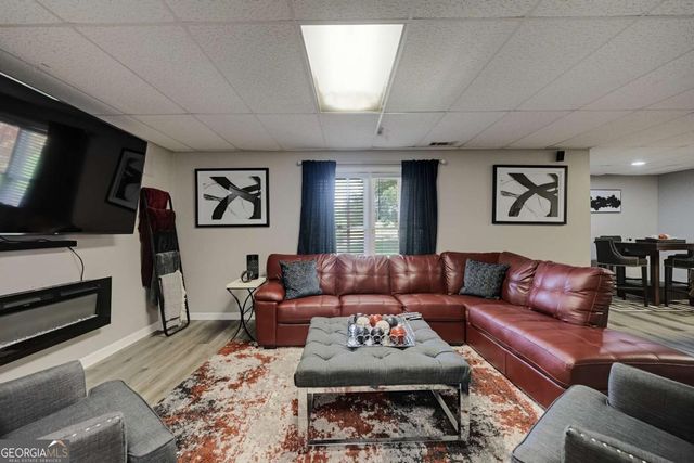 3204 Clubside View Court, Snellville, GA 30039
