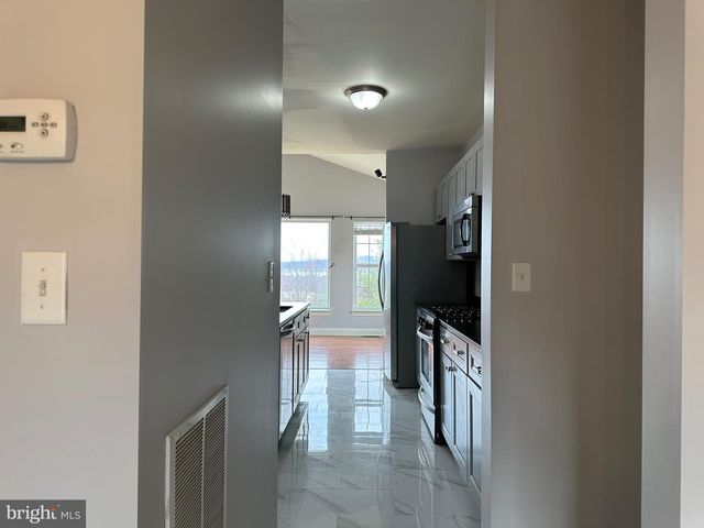 279 MERWOOD DR, Morgantown, PA 19543