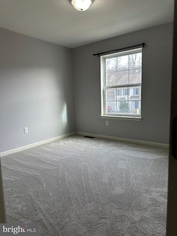 279 MERWOOD DR, Morgantown, PA 19543