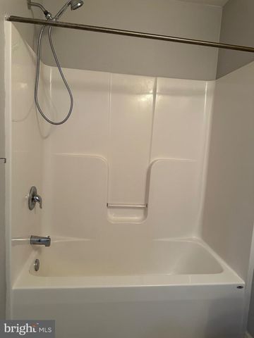 279 MERWOOD DR, Morgantown, PA 19543