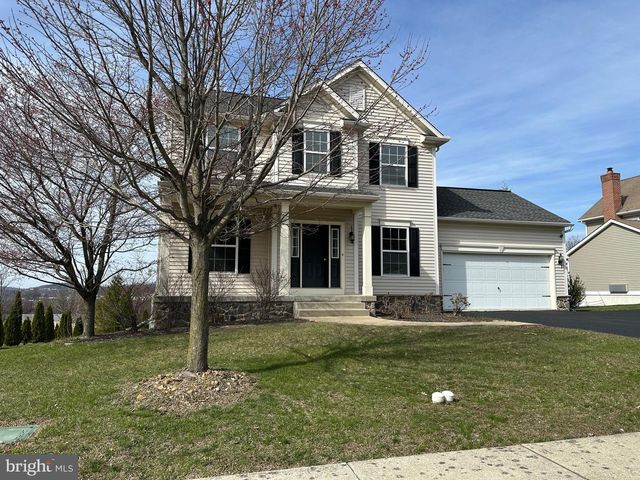 279 MERWOOD DR, Morgantown, PA 19543