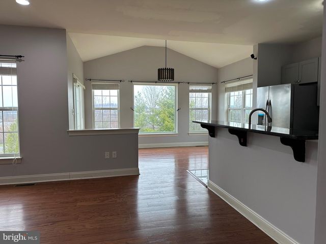 279 MERWOOD DR, Morgantown, PA 19543