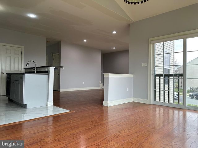 279 MERWOOD DR, Morgantown, PA 19543