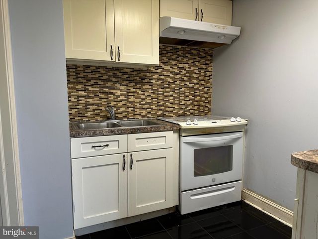 279 MERWOOD DR, Morgantown, PA 19543
