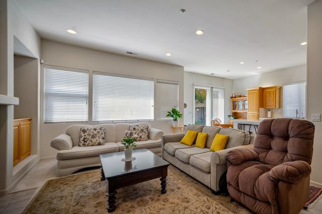 510 Wimbledon Avenue, Salinas, CA 93906