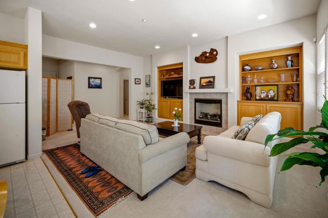 510 Wimbledon Avenue, Salinas, CA 93906