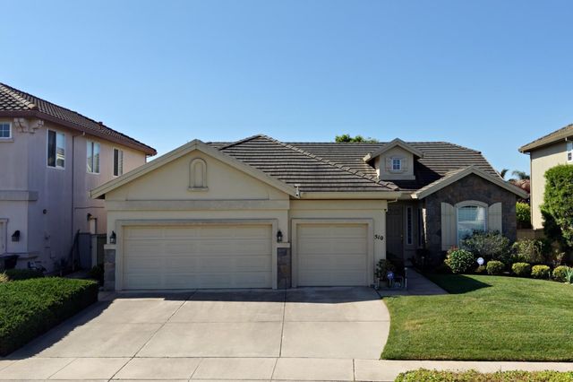 510 Wimbledon Avenue, Salinas, CA 93906