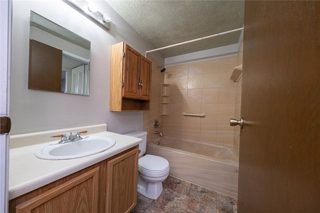 159 Ligonier Ln, Plum Boro, PA 15068