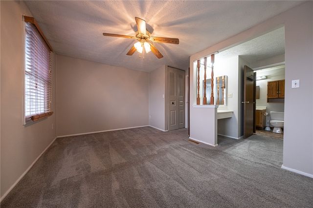 159 Ligonier Ln, Plum Boro, PA 15068