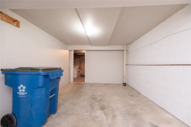 159 Ligonier Ln, Plum Boro, PA 15068