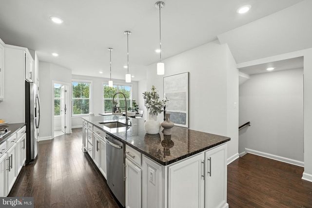 13220 LAKE WATERVIEW WAY, Herndon, VA 20171