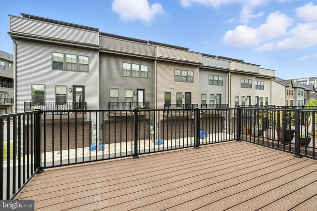 13220 LAKE WATERVIEW WAY, Herndon, VA 20171