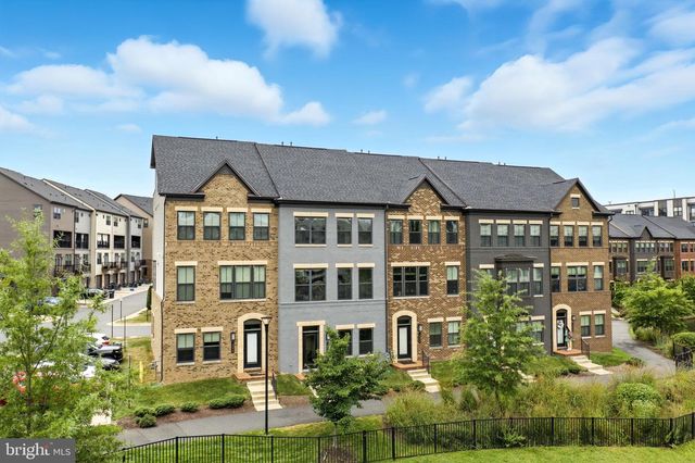 13220 LAKE WATERVIEW WAY, Herndon, VA 20171