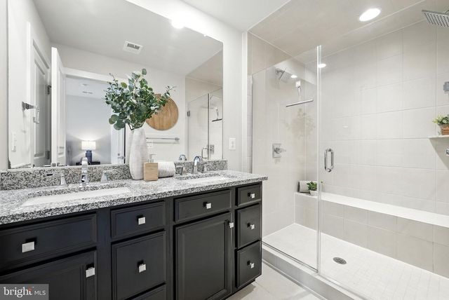 13220 LAKE WATERVIEW WAY, Herndon, VA 20171
