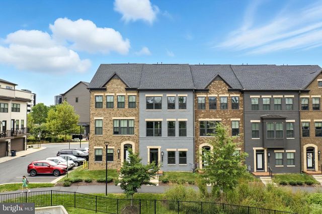 13220 LAKE WATERVIEW WAY, Herndon, VA 20171