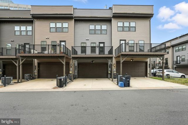 13220 LAKE WATERVIEW WAY, Herndon, VA 20171