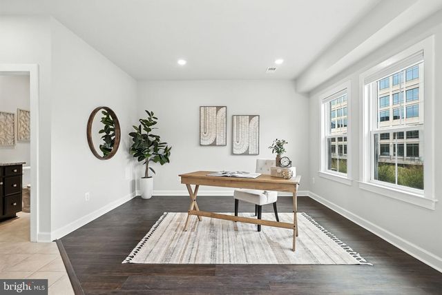 13220 LAKE WATERVIEW WAY, Herndon, VA 20171