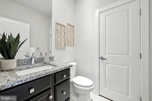 13220 LAKE WATERVIEW WAY, Herndon, VA 20171