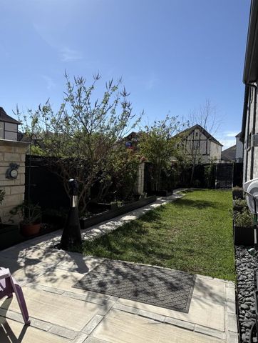 4325 Smokey Quartz Lane, Arlington, TX 76005