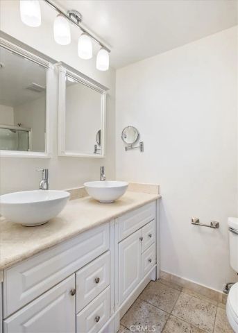4230 Whitsett Avenue 4, Studio City, CA 91604