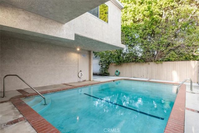 4230 Whitsett Avenue 4, Studio City, CA 91604
