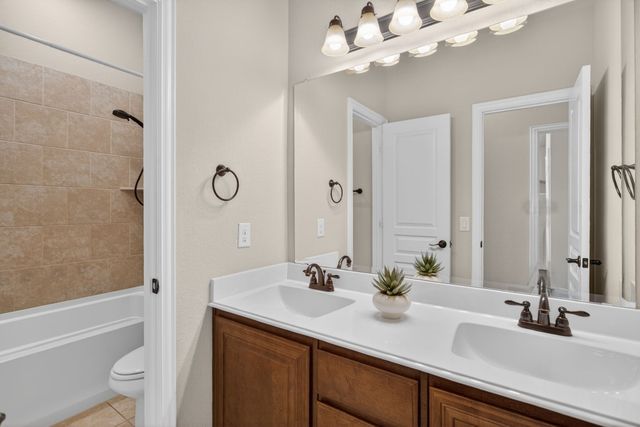 508 Lakeview Drive, Alvarado, TX 76009