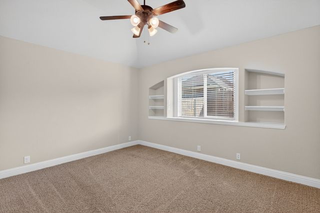 508 Lakeview Drive, Alvarado, TX 76009