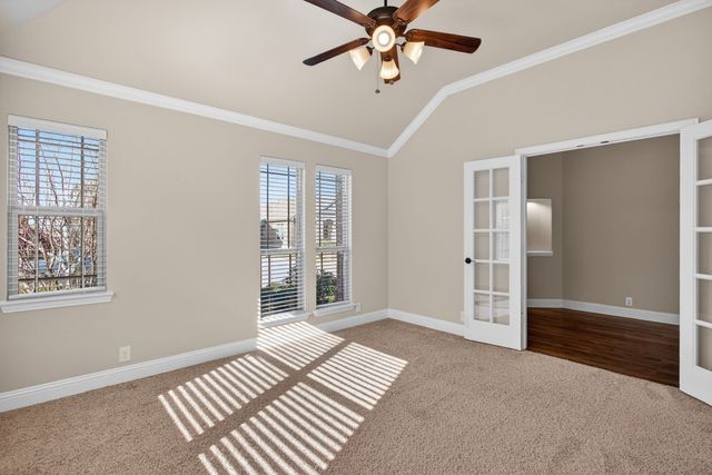 508 Lakeview Drive, Alvarado, TX 76009