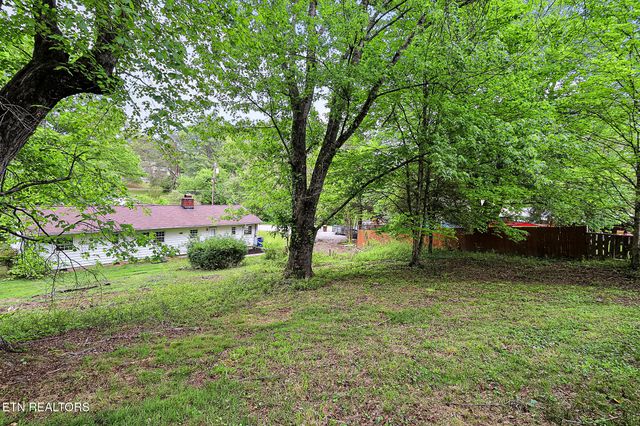 107 Underwood Rd., Oak Ridge, TN 37830
