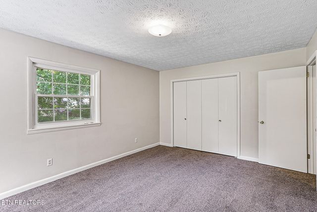 107 Underwood Rd., Oak Ridge, TN 37830