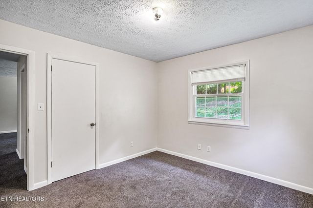 107 Underwood Rd., Oak Ridge, TN 37830