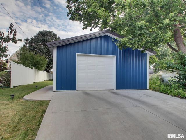 2108 HAMPSHIRE Street, Quincy, IL 62301