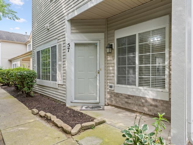 57 Braxton Lane 57, Aurora, IL 60504