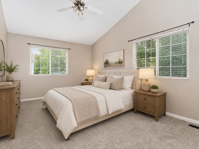 57 Braxton Lane 57, Aurora, IL 60504