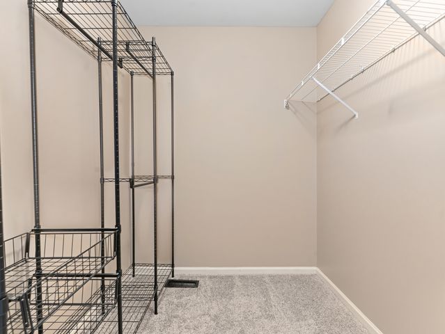 57 Braxton Lane 57, Aurora, IL 60504