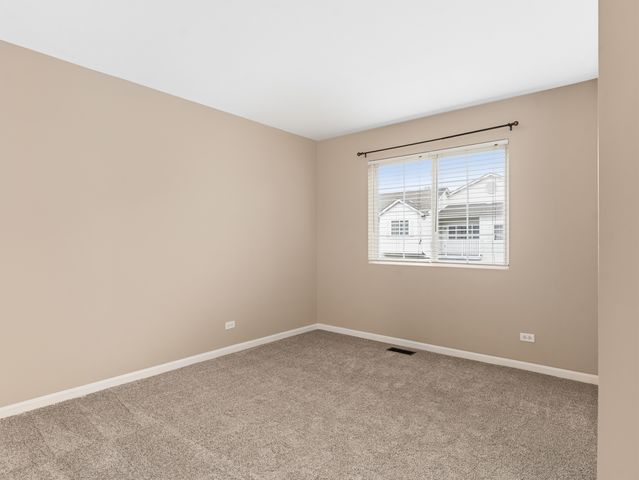 57 Braxton Lane 57, Aurora, IL 60504