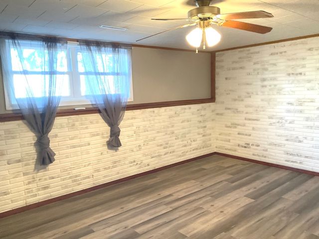 101-103 W Sheridan Street, Eldridge, IA 52748