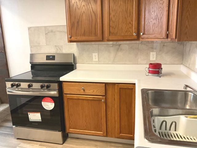 101-103 W Sheridan Street, Eldridge, IA 52748