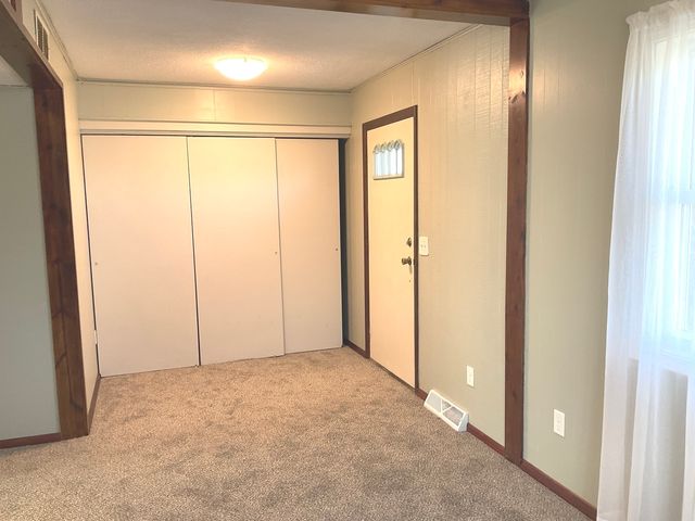 101-103 W Sheridan Street, Eldridge, IA 52748