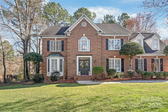 5101 Belicourt Drive, Charlotte, NC 28277
