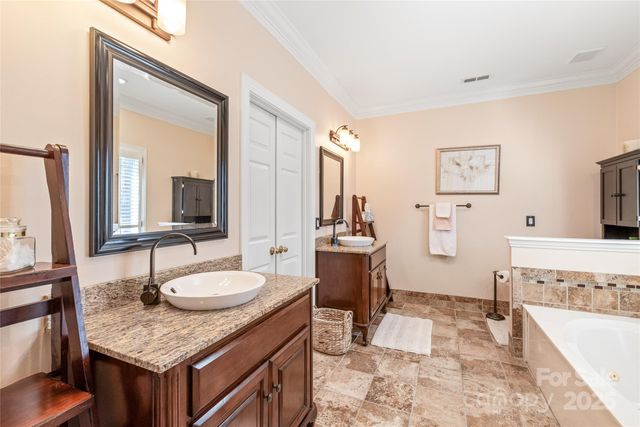 5101 Belicourt Drive, Charlotte, NC 28277